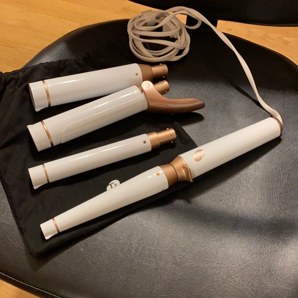 T3 interchangeable curling iron comes with four barrels